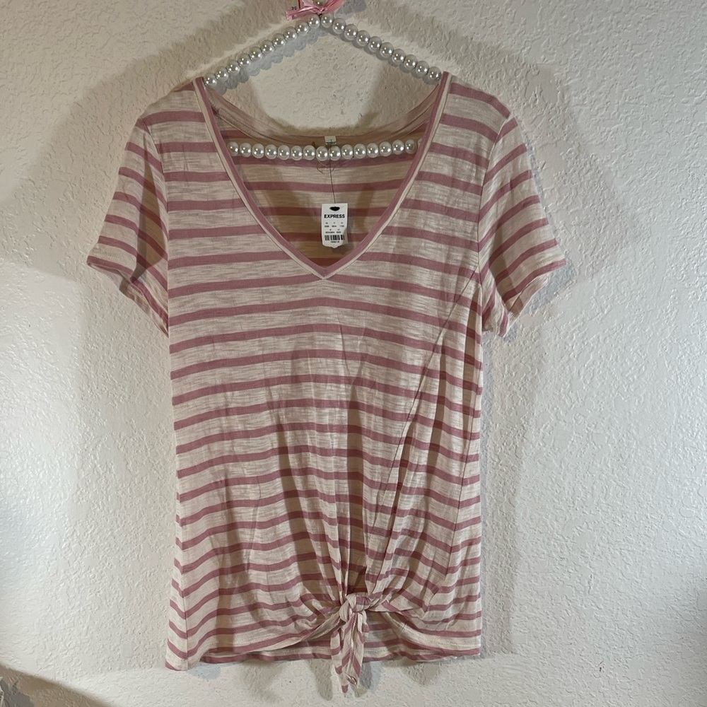 EXPRESS One Eleven V-Neck Striped Short Sleeves Knot Front Tee Size Medium NEW